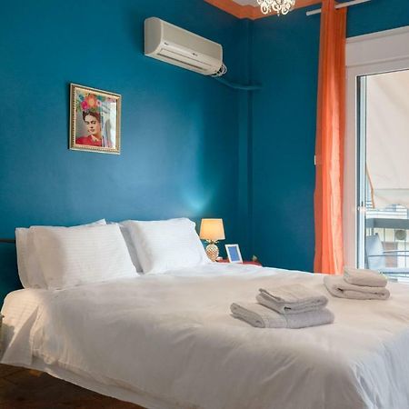 "Casa De Colores", Next To The Metro Athene Buitenkant foto