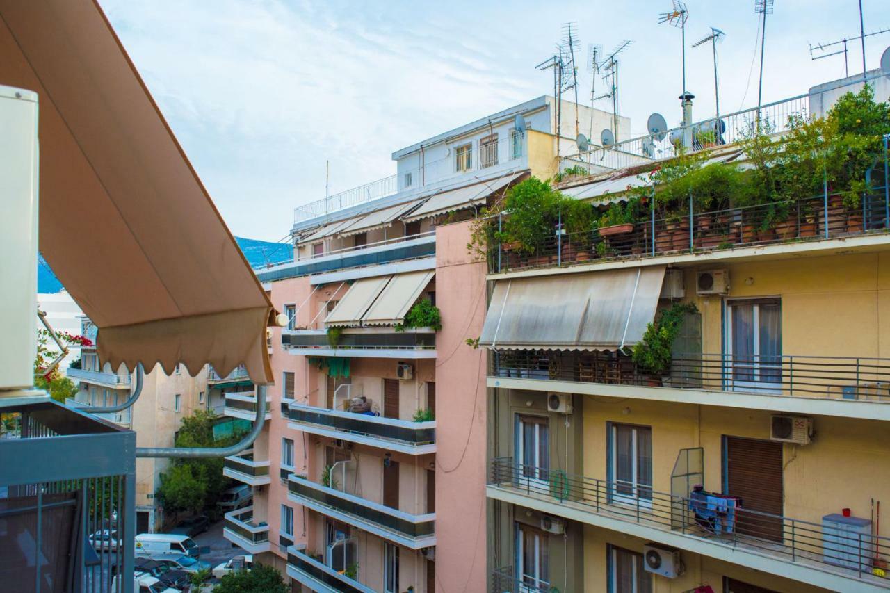 "Casa De Colores", Next To The Metro Athene Buitenkant foto
