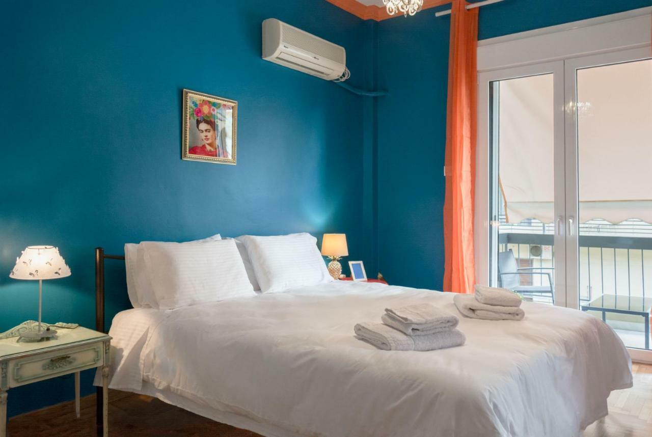 "Casa De Colores", Next To The Metro Athene Buitenkant foto
